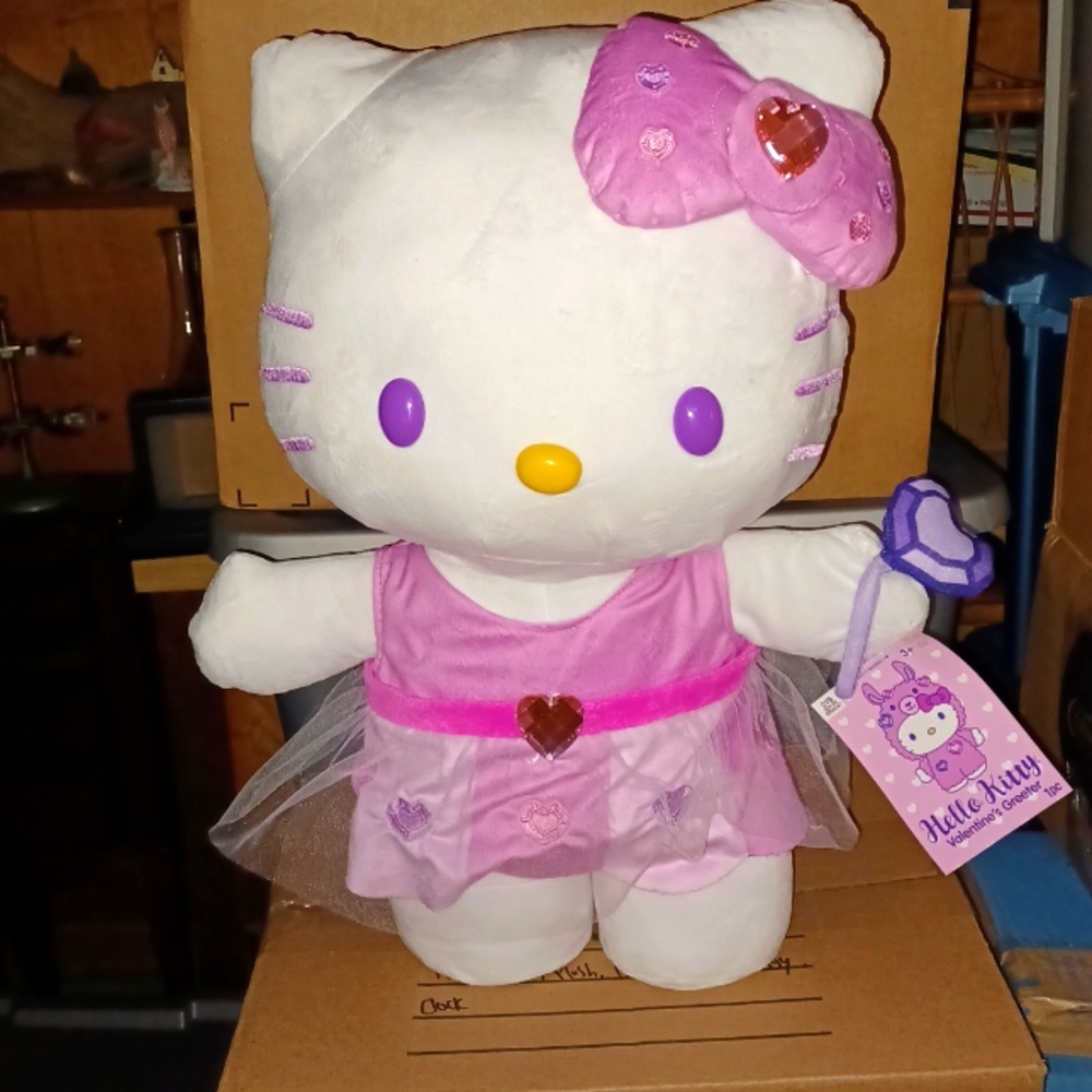 Hello Kitty Valentine's Greeter